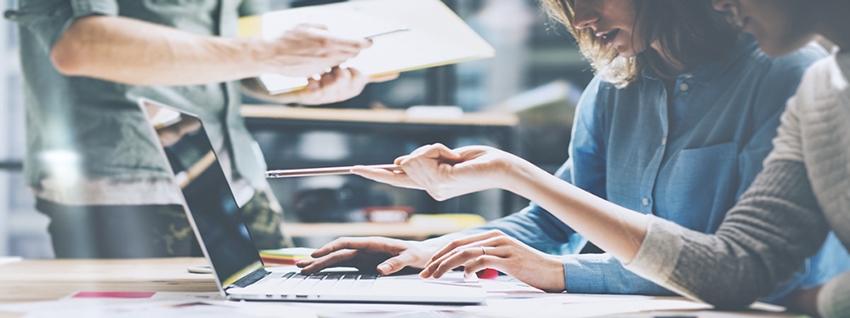 10 Landing Page Design Examples With Conversion Rates [FREE LOOKBOOK]